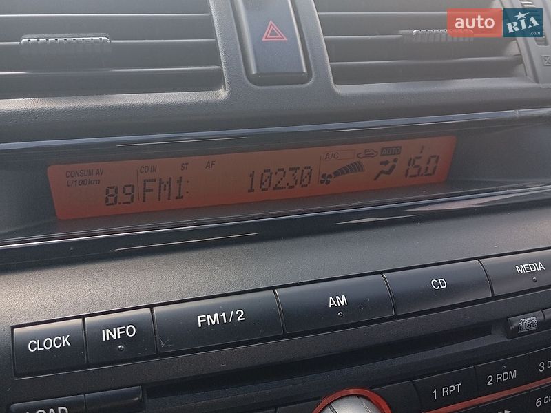 Седан Mazda 3 2006 в Апостолово