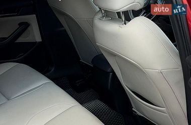 Седан Mazda 3 2019 в Одесі