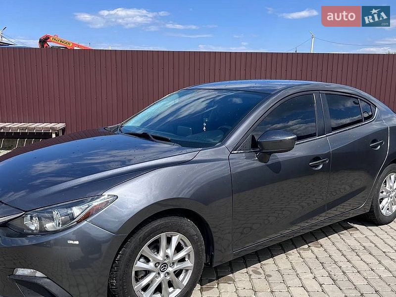 Седан Mazda 3 2014 в Перегинском