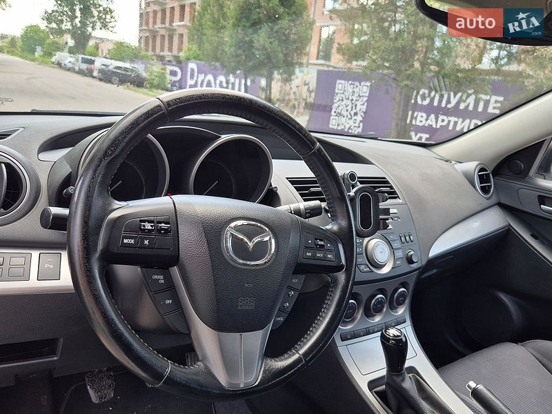 Хэтчбек Mazda 3 2010 в Ивано-Франковске фото 5 Хэтчбек Mazda 3 2010 в Ивано-Франковске