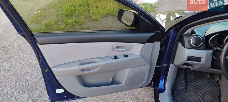 Хетчбек Mazda 3 2005 в Хмельницькому