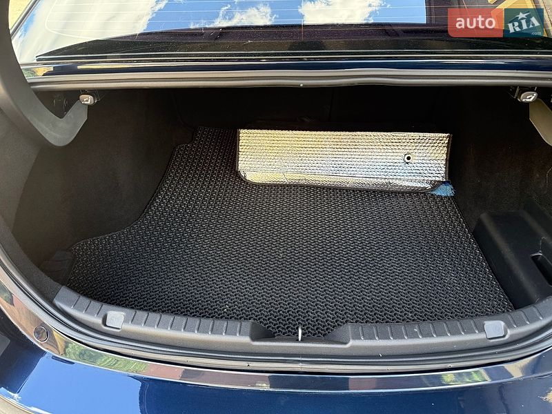 Седан Mazda 3 2019 в Києві