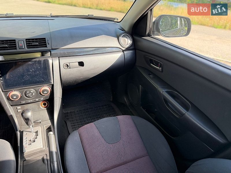 Хэтчбек Mazda 3 2006 в Днепре