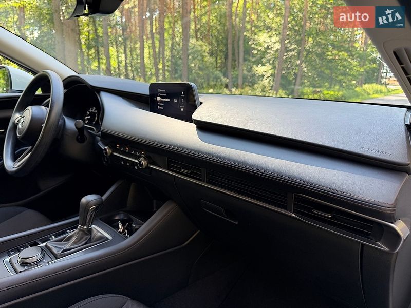 Седан Mazda 3 2024 в Львове