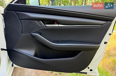 Седан Mazda 3 2024 в Львове
