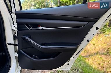 Седан Mazda 3 2024 в Львове