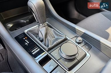 Седан Mazda 3 2024 в Львове