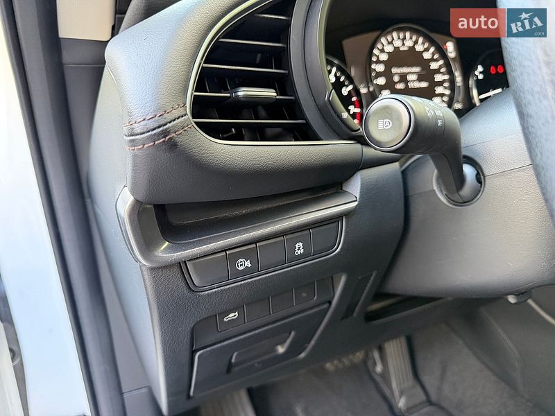 Седан Mazda 3 2024 в Львове