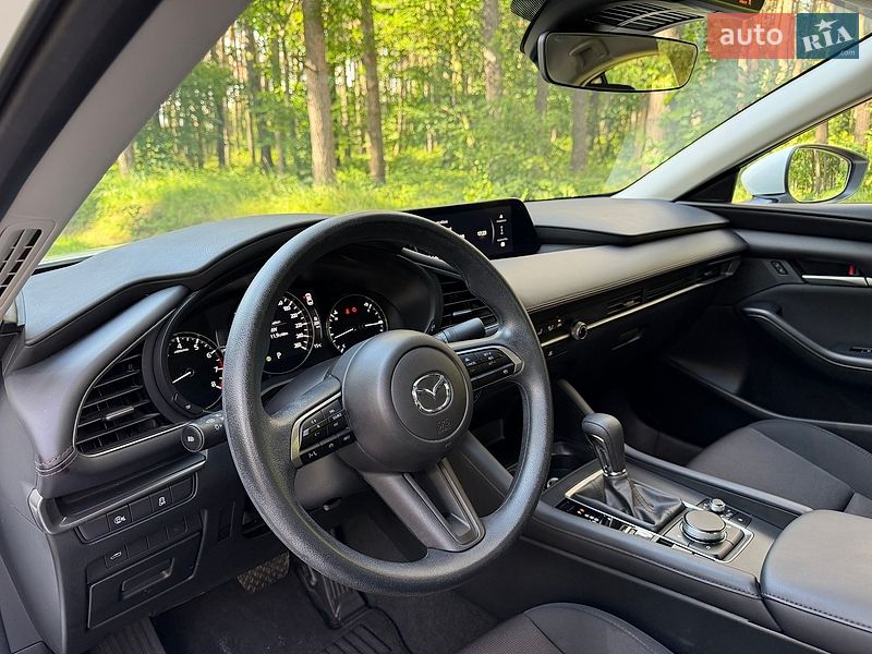 Седан Mazda 3 2024 в Львове