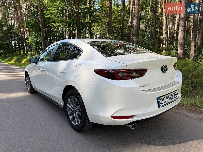 Седан Mazda 3 2024 в Львове