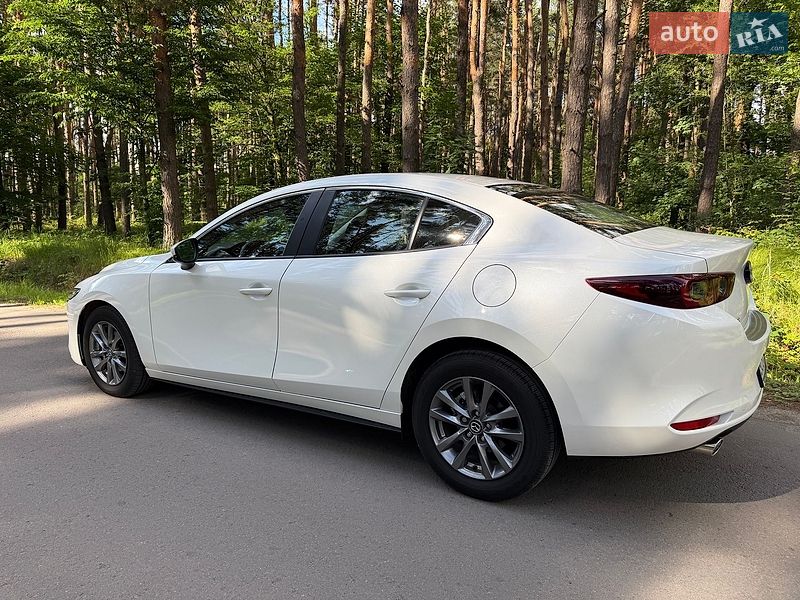 Седан Mazda 3 2024 в Львове