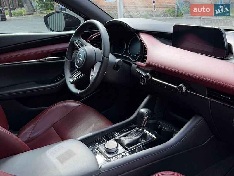 Хетчбек Mazda 3 2021 в Кропивницькому