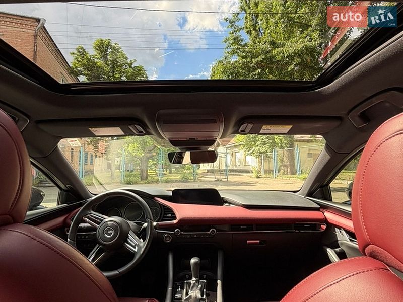 Хетчбек Mazda 3 2021 в Кропивницькому