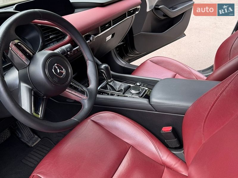 Хетчбек Mazda 3 2021 в Кропивницькому
