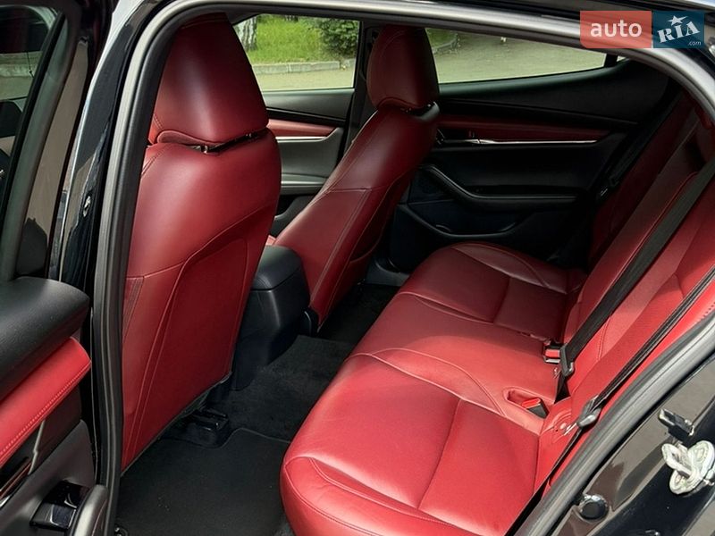 Хетчбек Mazda 3 2021 в Кропивницькому