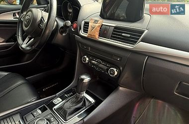 Седан Mazda 3 2017 в Белой Церкви