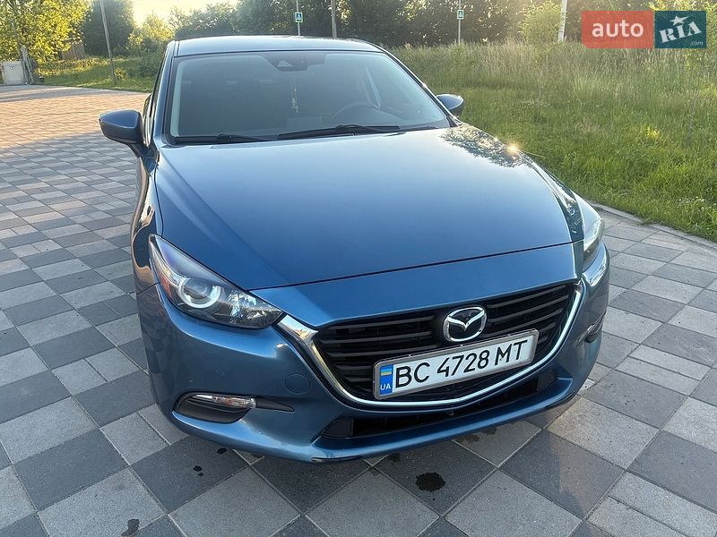 Седан Mazda 3 2018 в Самборі