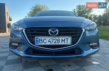 Седан Mazda 3 2018 в Самборі