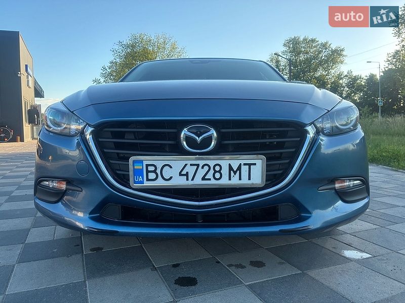 Седан Mazda 3 2018 в Самборі