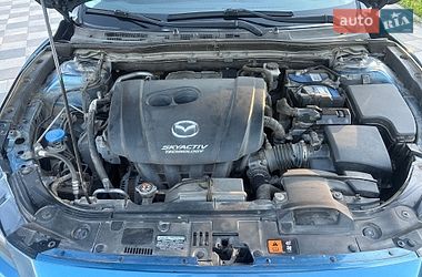Седан Mazda 3 2018 в Самборі