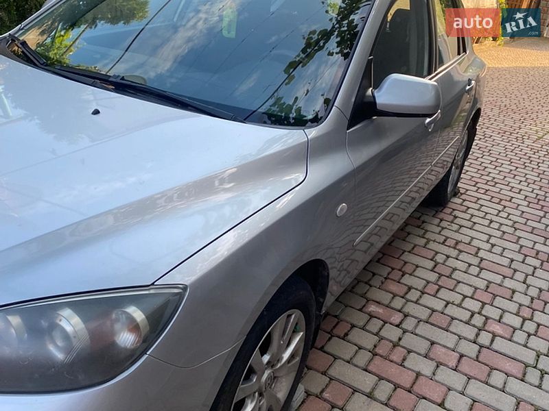 Хэтчбек Mazda 3 2007 в Мукачево