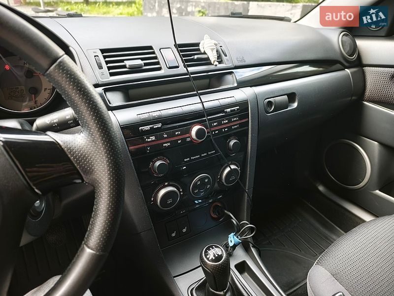 Хетчбек Mazda 3 2008 в Дніпрі