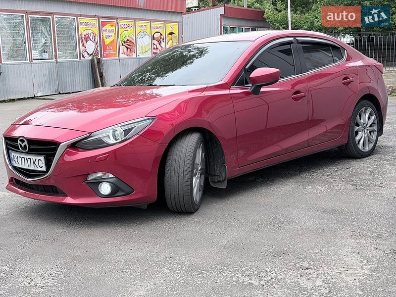 Седан Mazda 3 2015 в Харькове