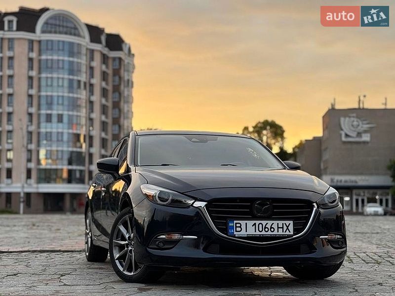 Хетчбек Mazda 3 2018 в Житомирі