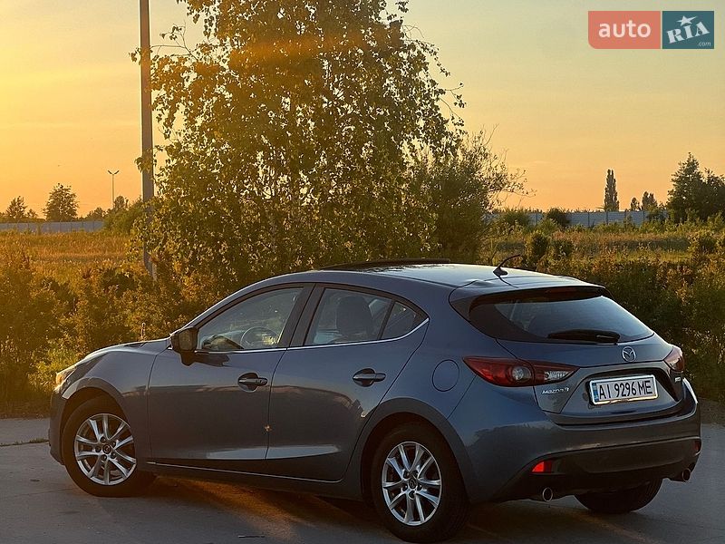 Хэтчбек Mazda 3 2013 в Житомире