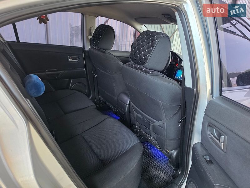 Седан Mazda 3 2005 в Киеве