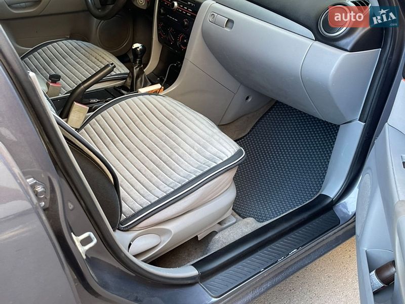 Хетчбек Mazda 3 2004 в Одесі
