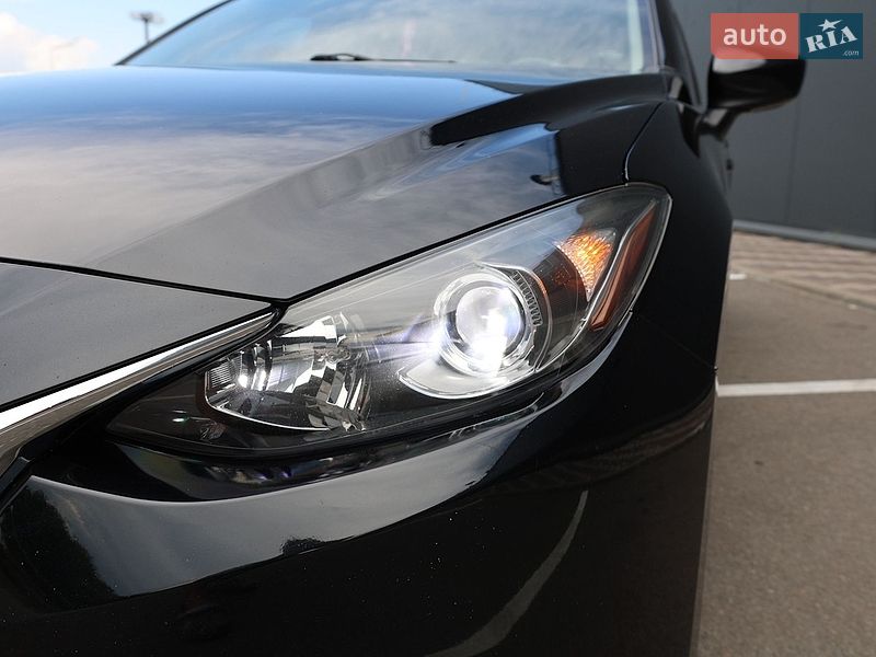 Седан Mazda 3 2014 в Киеве