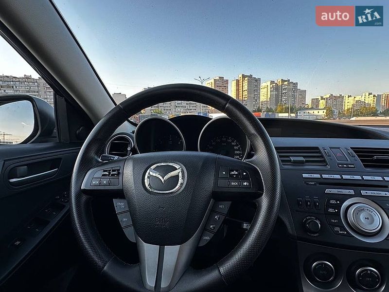 Хэтчбек Mazda 3 2009 в Киеве