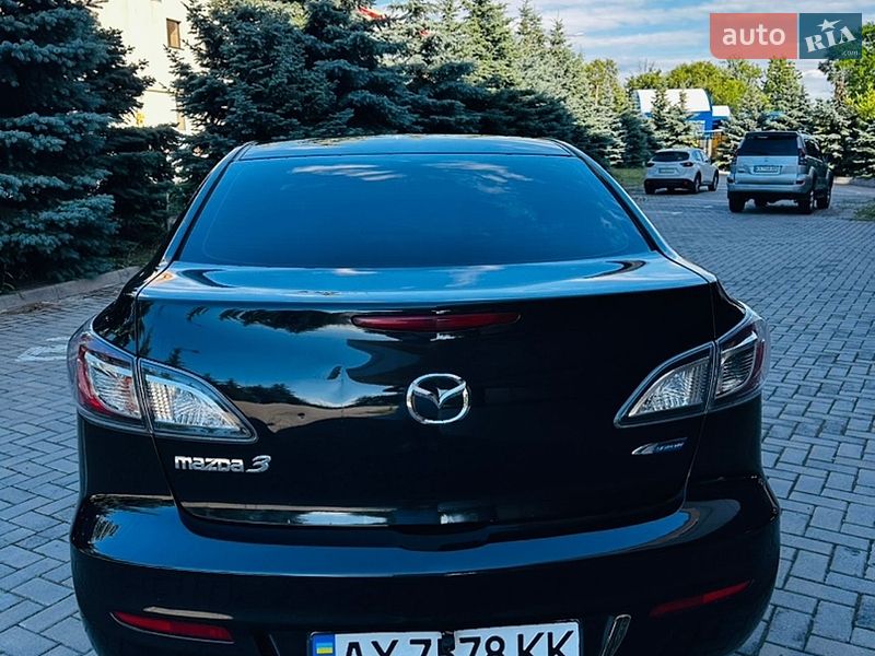 Седан Mazda 3 2013 в Харькове