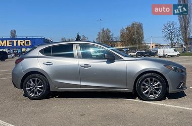 Хетчбек Mazda 3 2016 в Житомирі