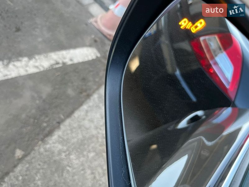 Седан Mazda 3 2016 в Рівному