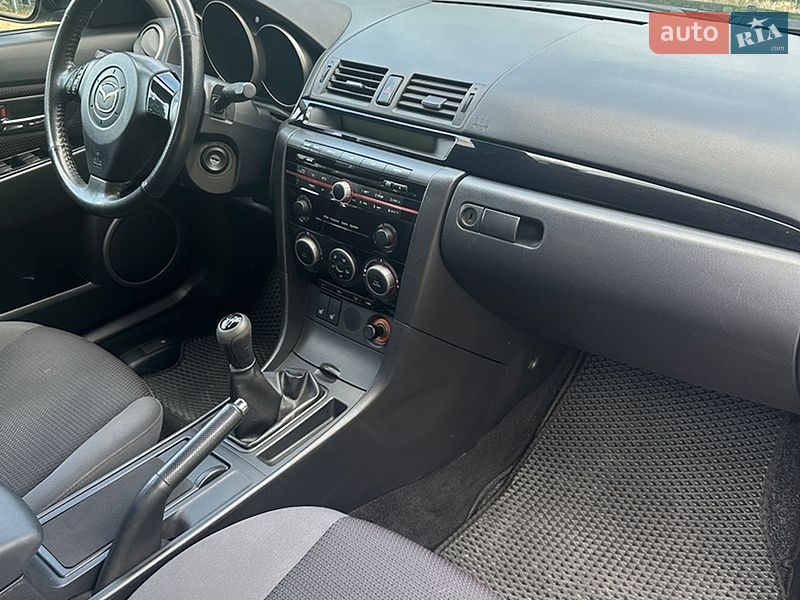 Седан Mazda 3 2008 в Києві