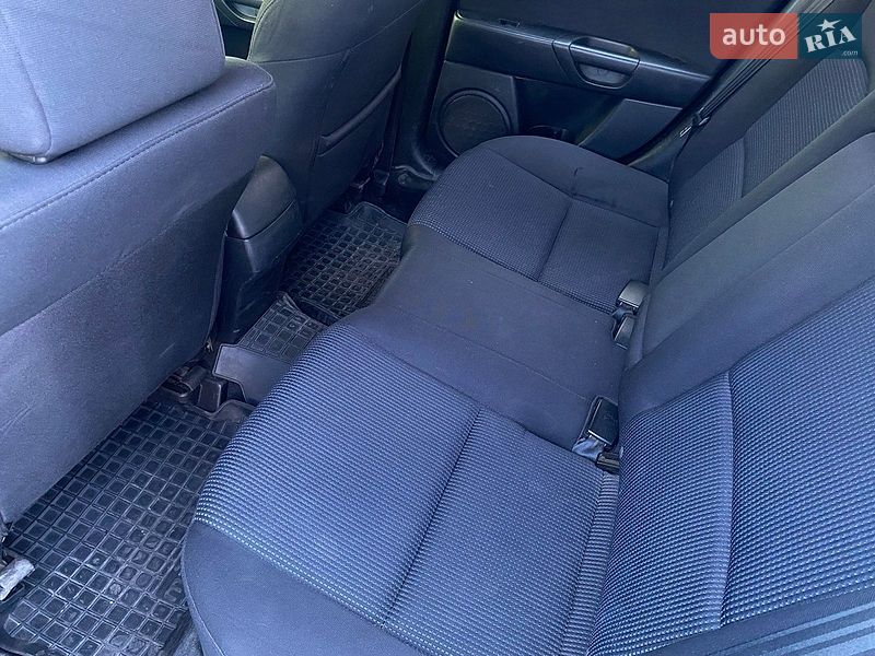 Хетчбек Mazda 3 2006 в Первомайську