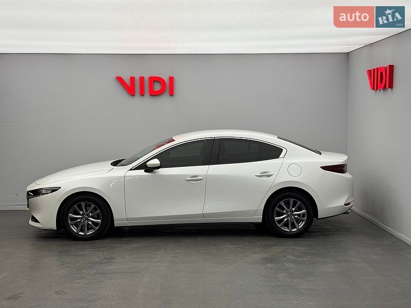 Седан Mazda 3 2019 в Киеве