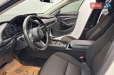 Седан Mazda 3 2019 в Киеве