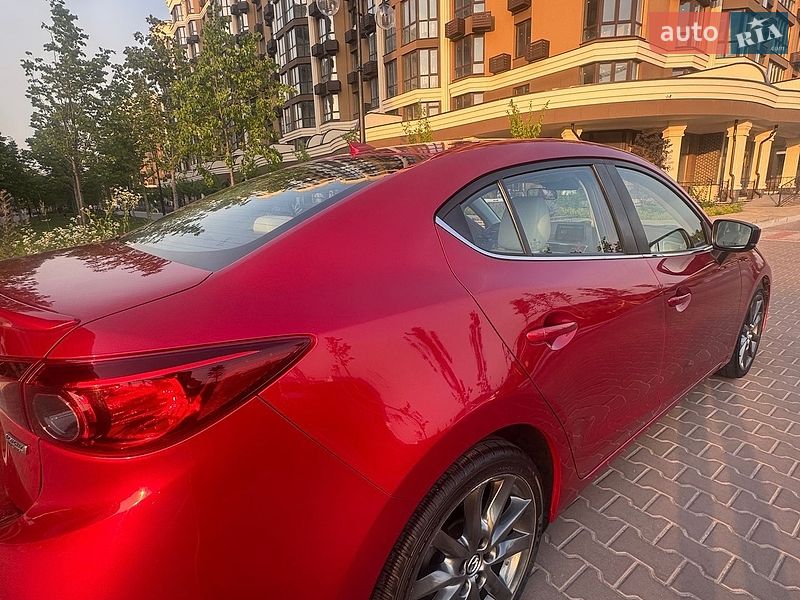 Седан Mazda 3 2016 в Києві
