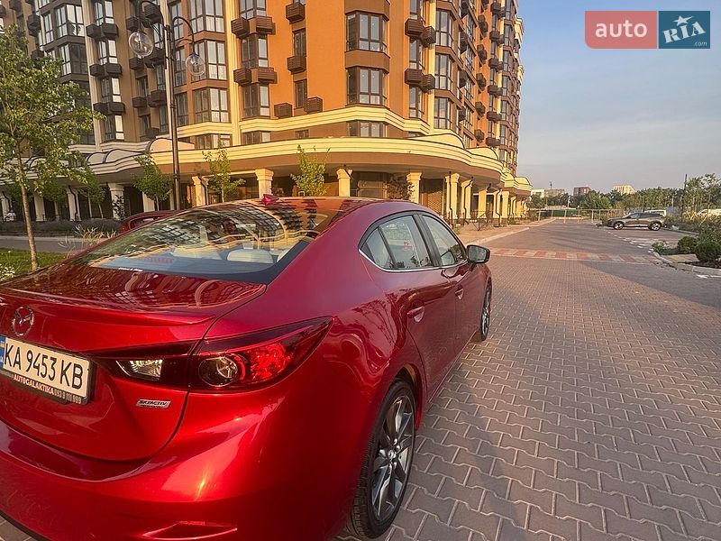 Седан Mazda 3 2016 в Києві