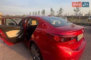 Седан Mazda 3 2016 в Києві