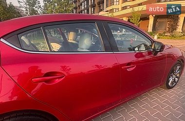 Седан Mazda 3 2016 в Києві