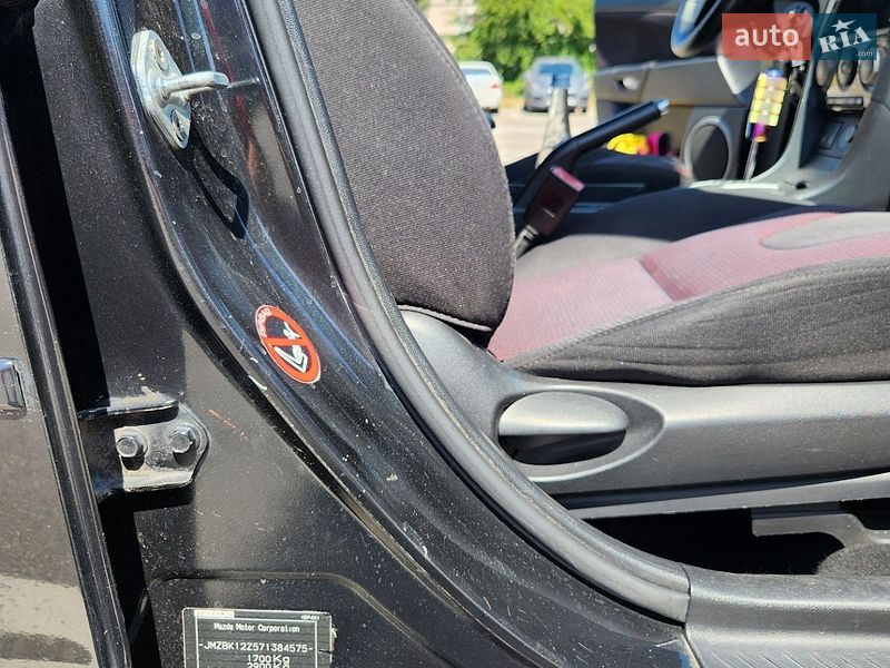 Седан Mazda 3 2006 в Києві