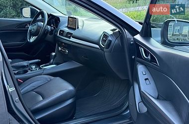 Седан Mazda 3 2014 в Тараще
