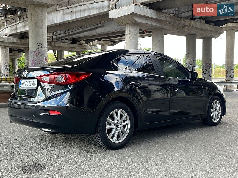 Седан Mazda 3 2015 в Одессе