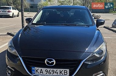 Седан Mazda 3 2015 в Путивлі