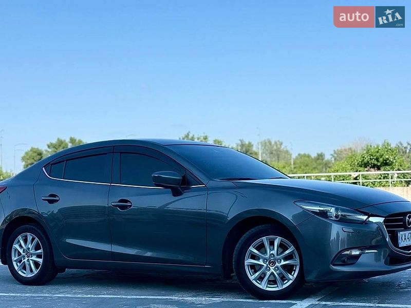 Седан Mazda 3 2018 в Києві