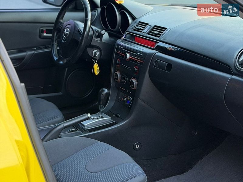 Хетчбек Mazda 3 2006 в Запоріжжі